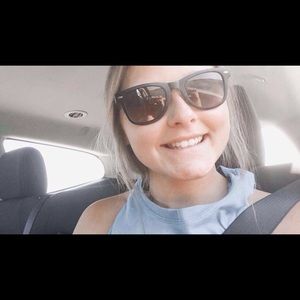 Meet your Posher, Joslynn